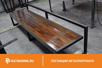 Скамейки из металлокаркаса